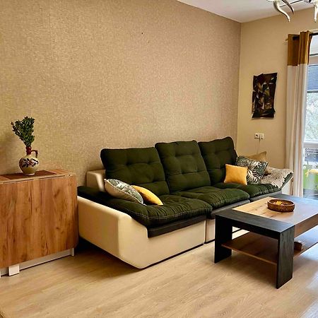 Cozy 2Br Oasis In Central Burgas Екстер'єр фото