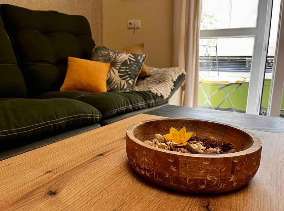 Cozy 2Br Oasis In Central Burgas Екстер'єр фото