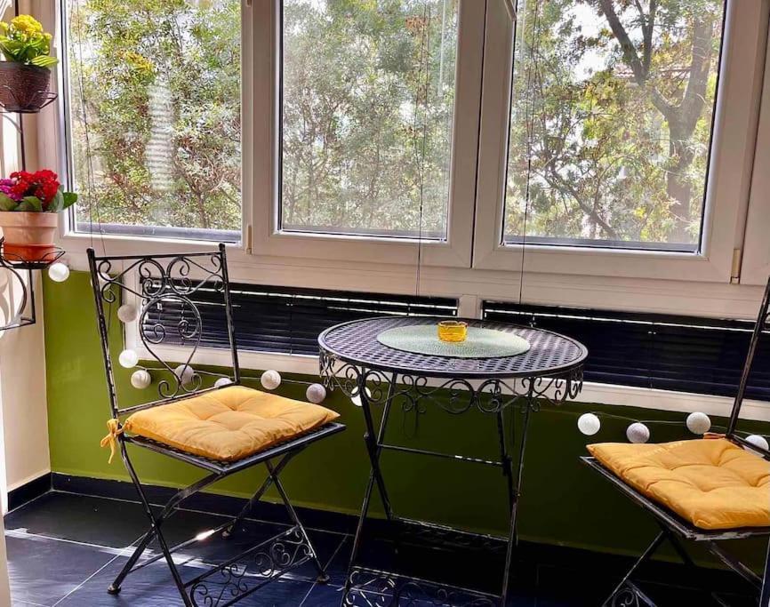 Cozy 2Br Oasis In Central Burgas Екстер'єр фото