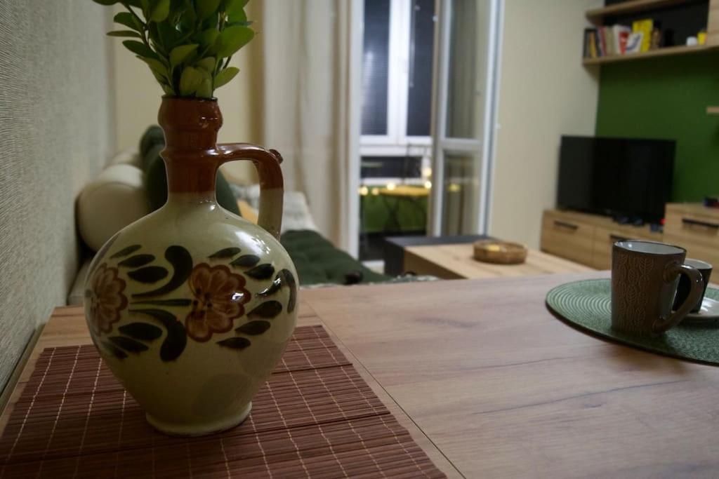 Cozy 2Br Oasis In Central Burgas Екстер'єр фото